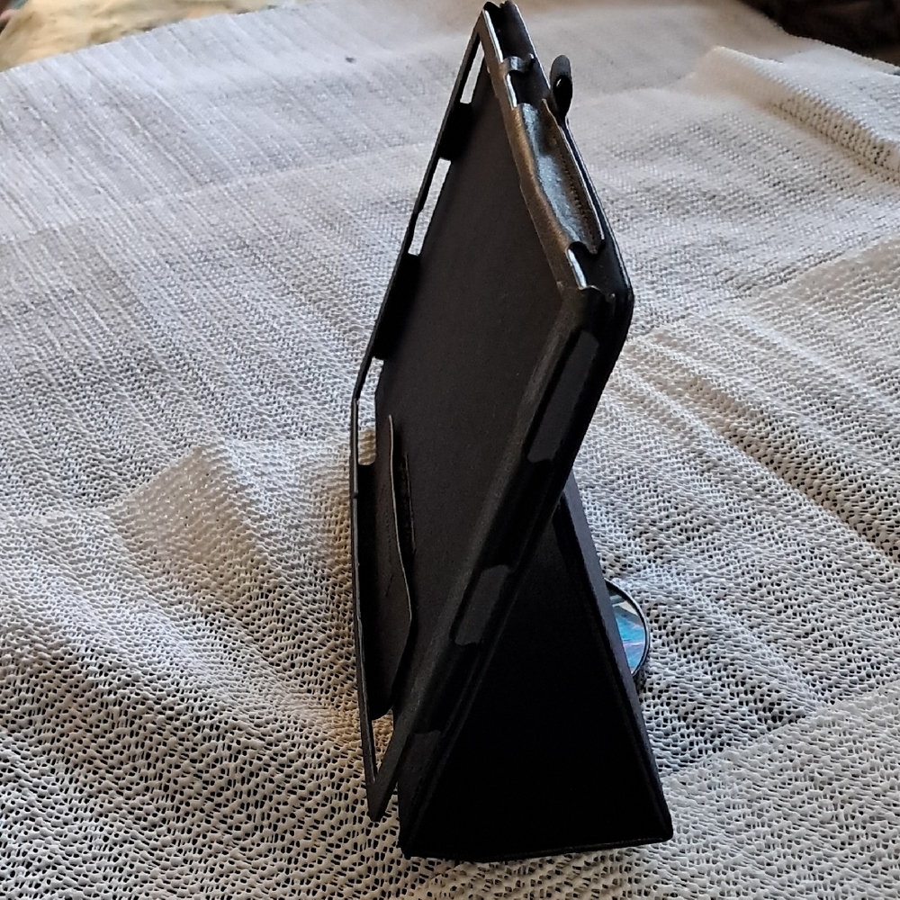 Leathet Tablet Case - Picture 6 of 10